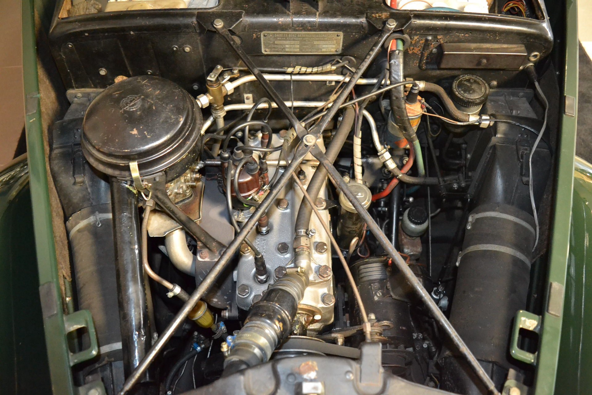 16966878-7.jpg