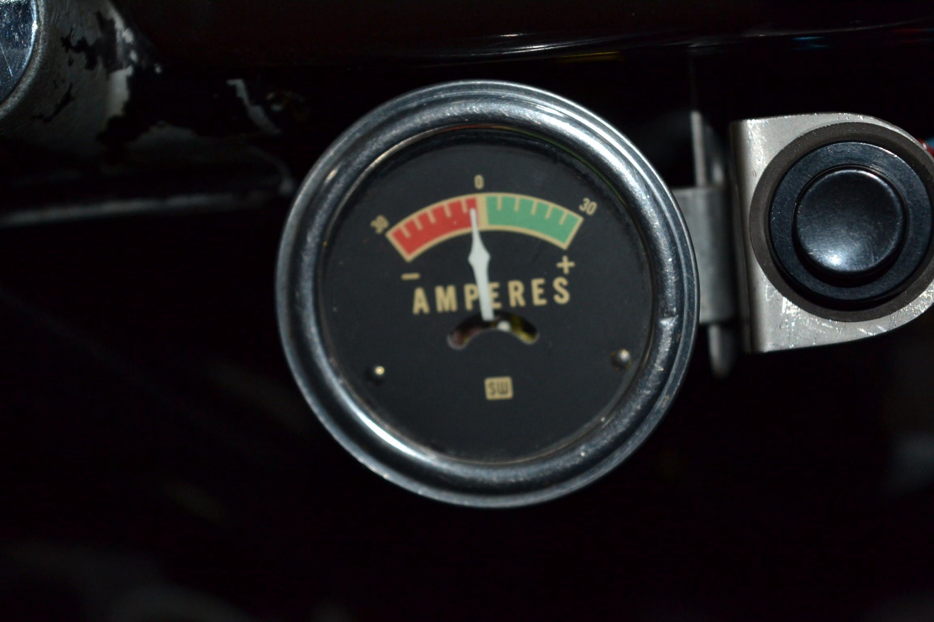 16966878-8.jpg