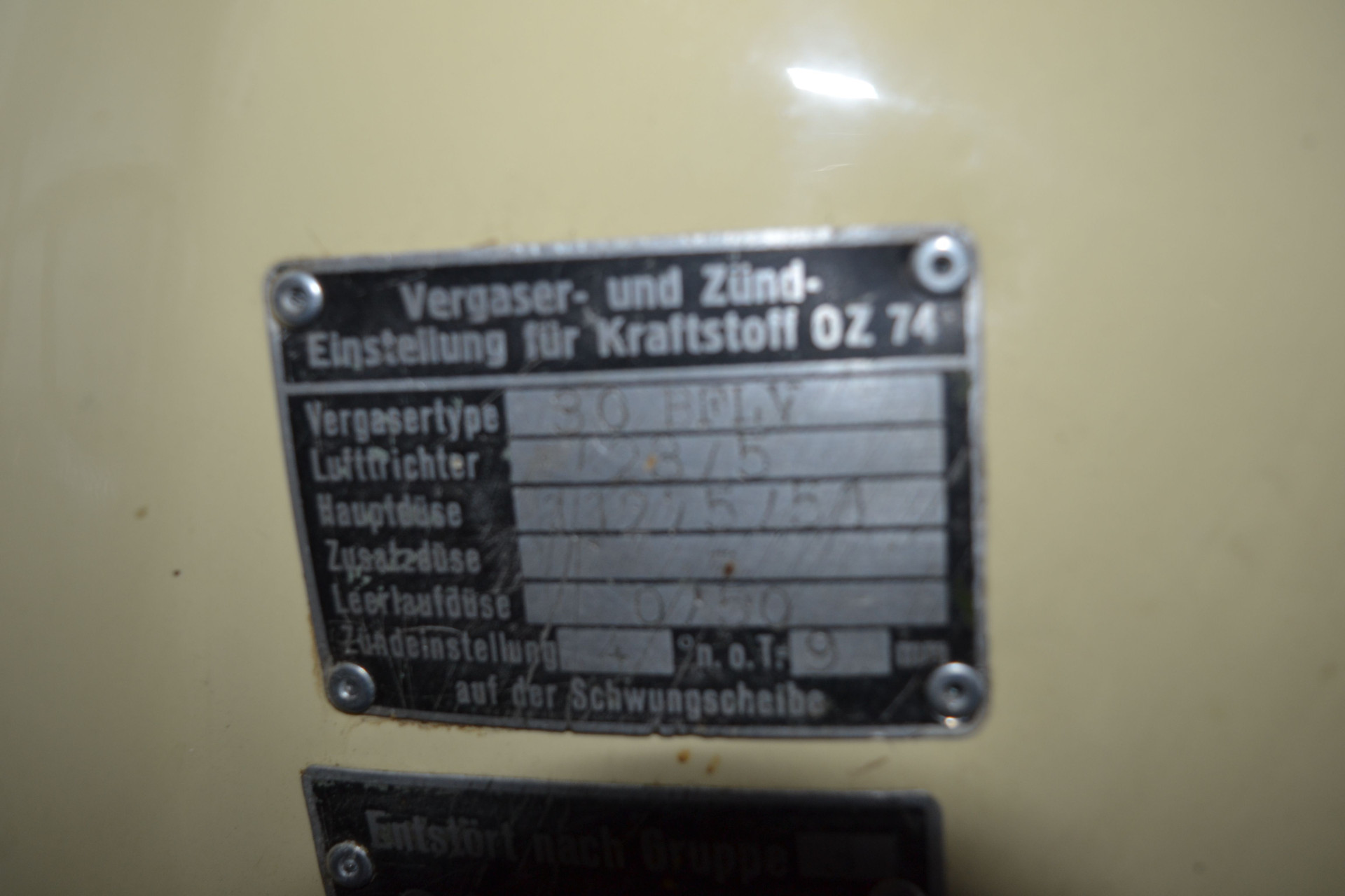37814276-11.jpg