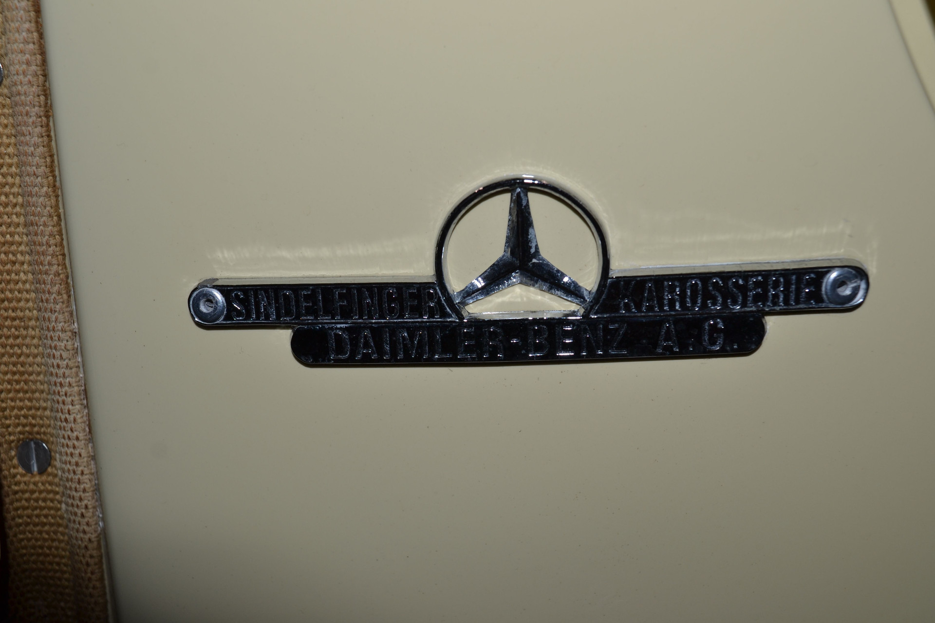 37814276-12.jpg