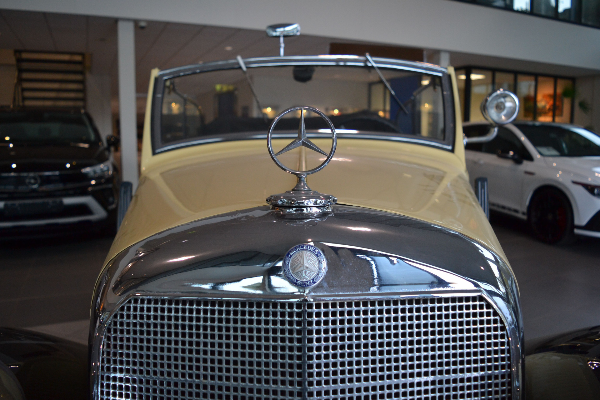 37814276-26.jpg