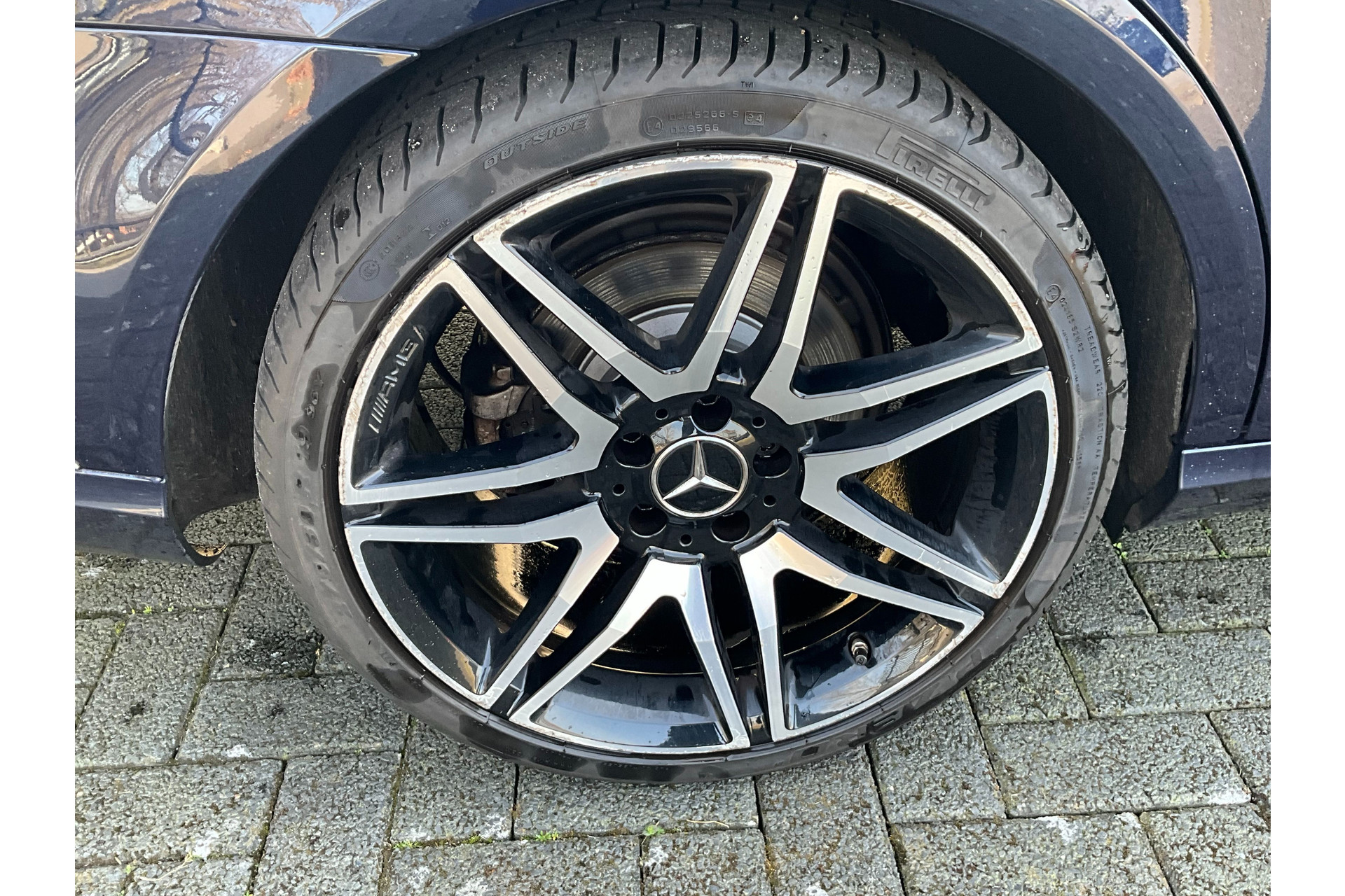 43426992-7.jpg