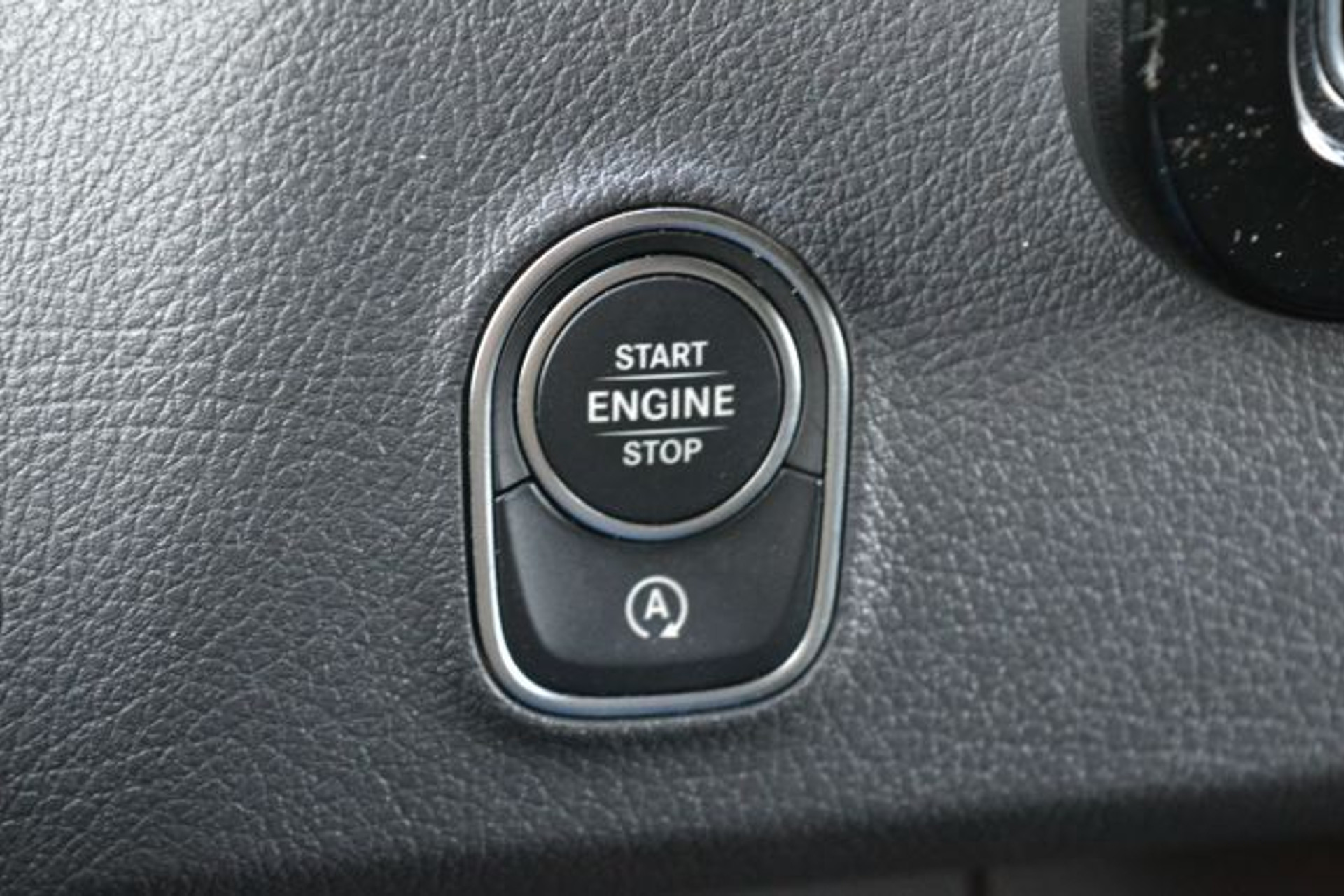 47898991-10.jpg