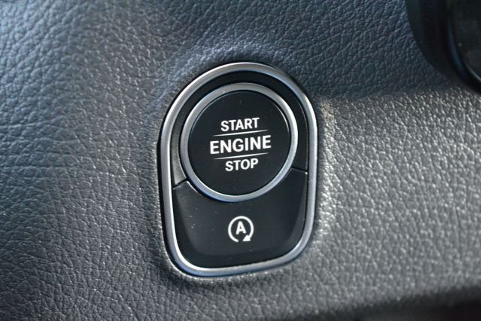 47906499-10.jpg